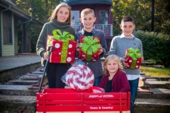 Drew-Ragiones-Kids-Holiday-Published-2018-5-of-12